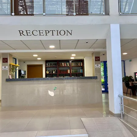 Excelsior Romantic 50m To The 阳光海滩