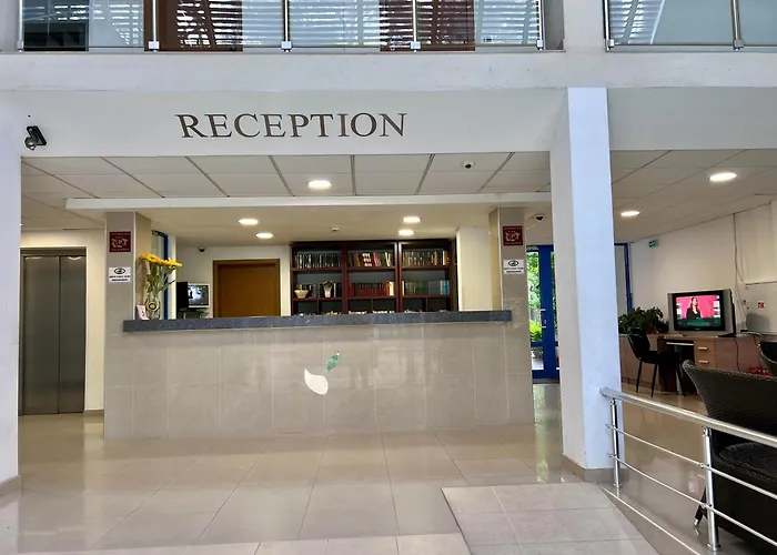 Excelsior Romantic 50m To The サニービーチ